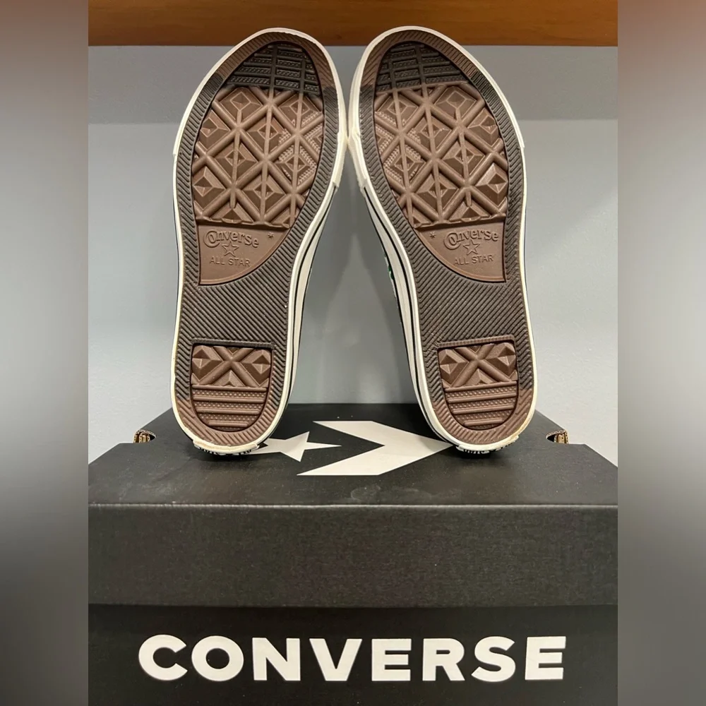 CONVERSE Chuck Taylor All Star Kids Sloth Jungle High Tops Boys SZ 2 NEW IN BOX